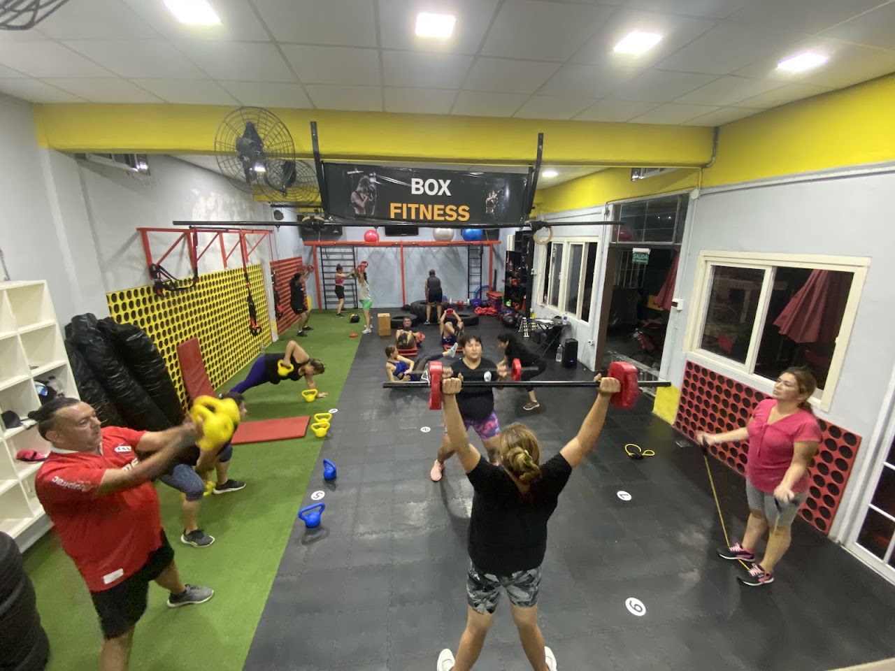 Aries Gym - clase grupal de entrenamiento en Ituzaingó